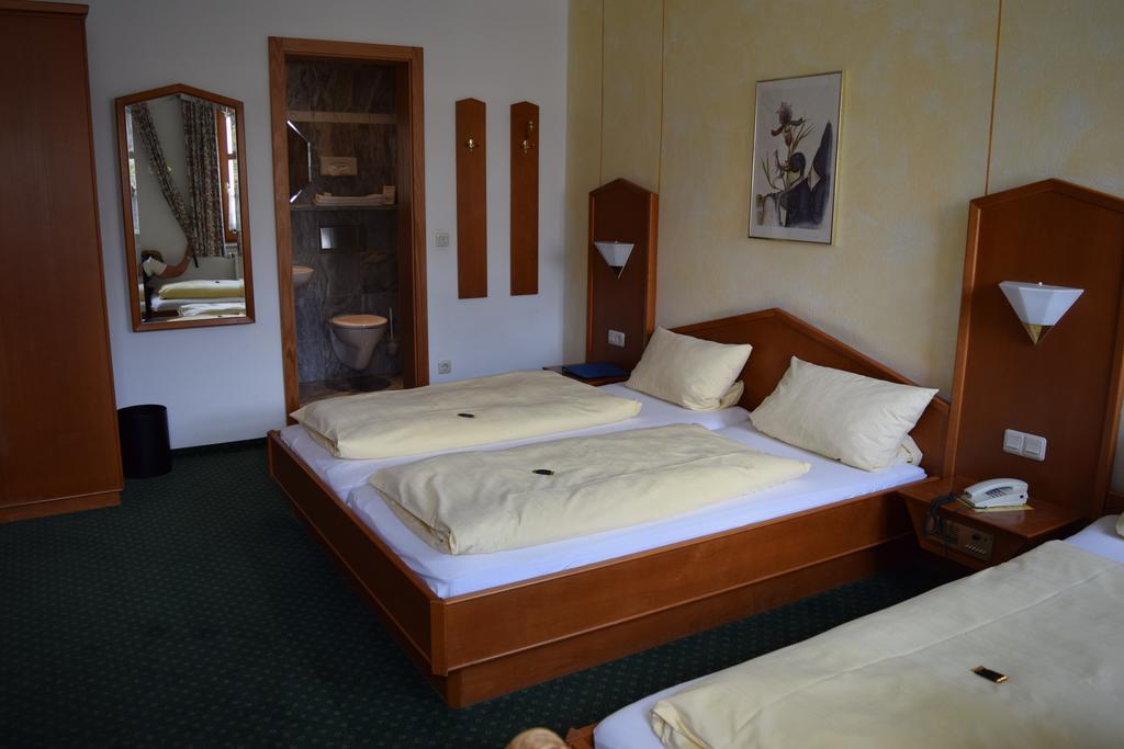 Hotel Zum Braeu Кіндінґ Номер фото