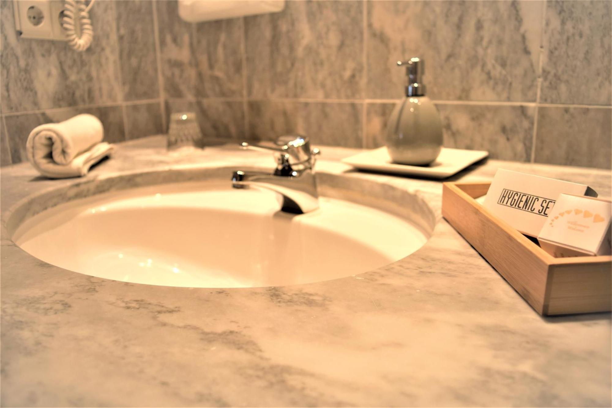 Hotel Zum Braeu Кіндінґ Екстер'єр фото