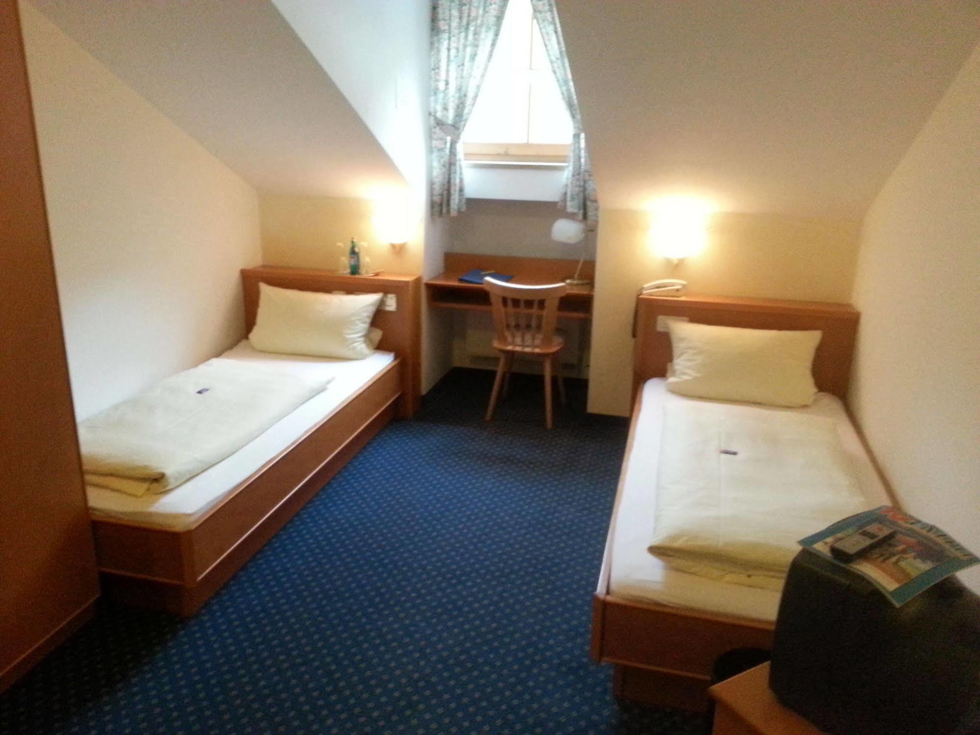 Hotel Zum Braeu Кіндінґ Екстер'єр фото